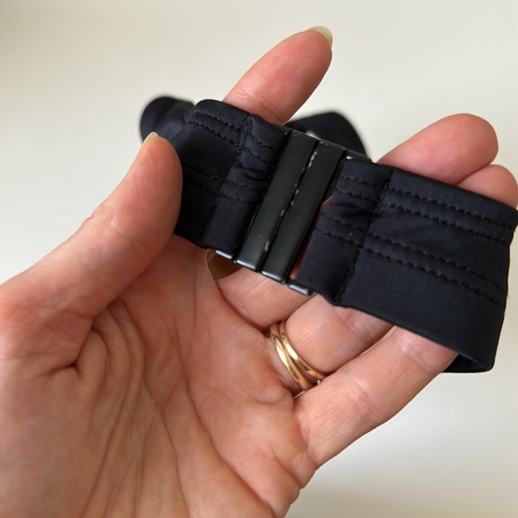 Nu Swim Fen Top in Black Size Medium - Picture 4 of 8